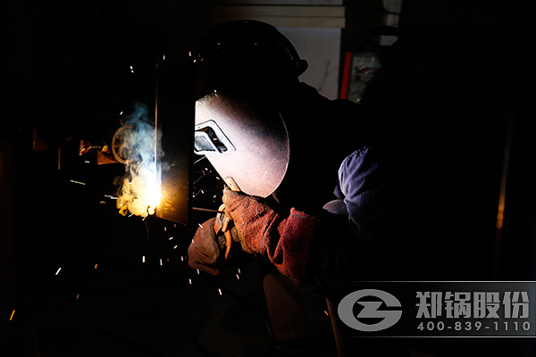 365速发国际铆工焊工交锋竞赛